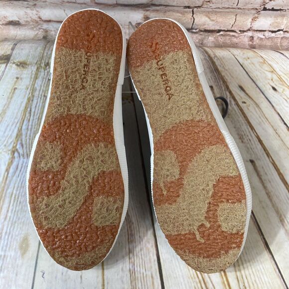 Superga Grey Croc Embossed Womens Size 9.5 Lace Up Sneakers Shoes Mens Sz 8 EUC - Picture 8 of 10